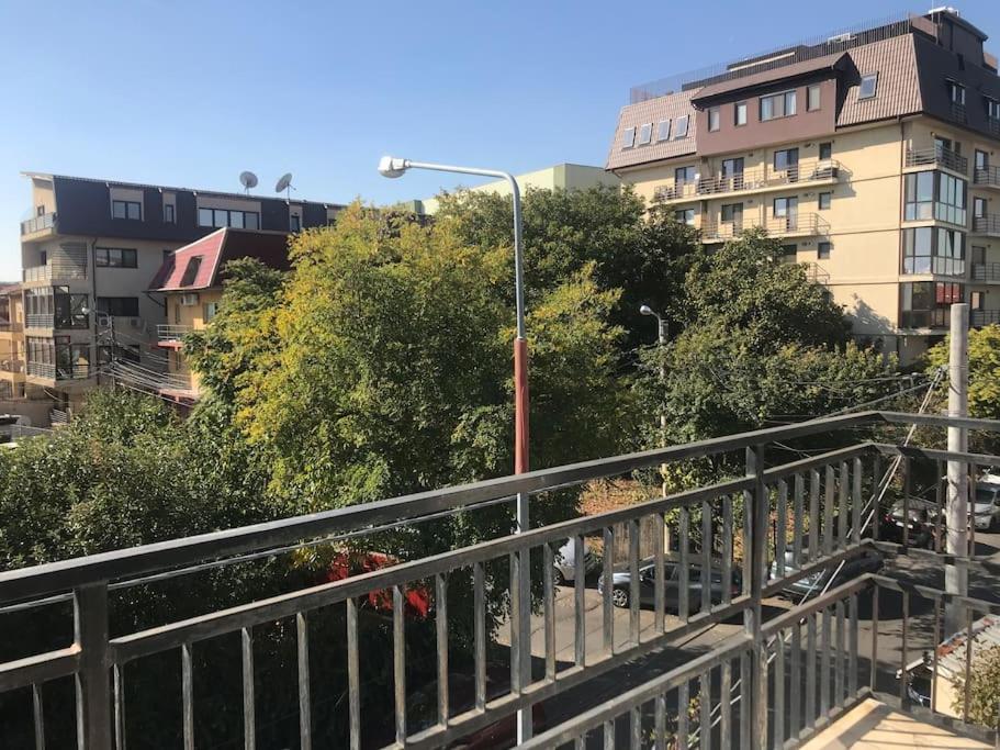 Lovely Apartment In Villa In בוקרשט מראה חיצוני תמונה